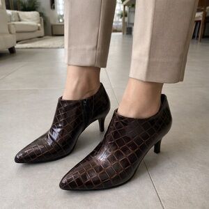 Brown Crocodile Pattern Ankle shoe